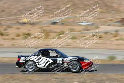 media/Oct-01-2022-Team Topak Racing (Sat) [[f860fb51be]]/2-Inter Low 2/session 1 turn 3/